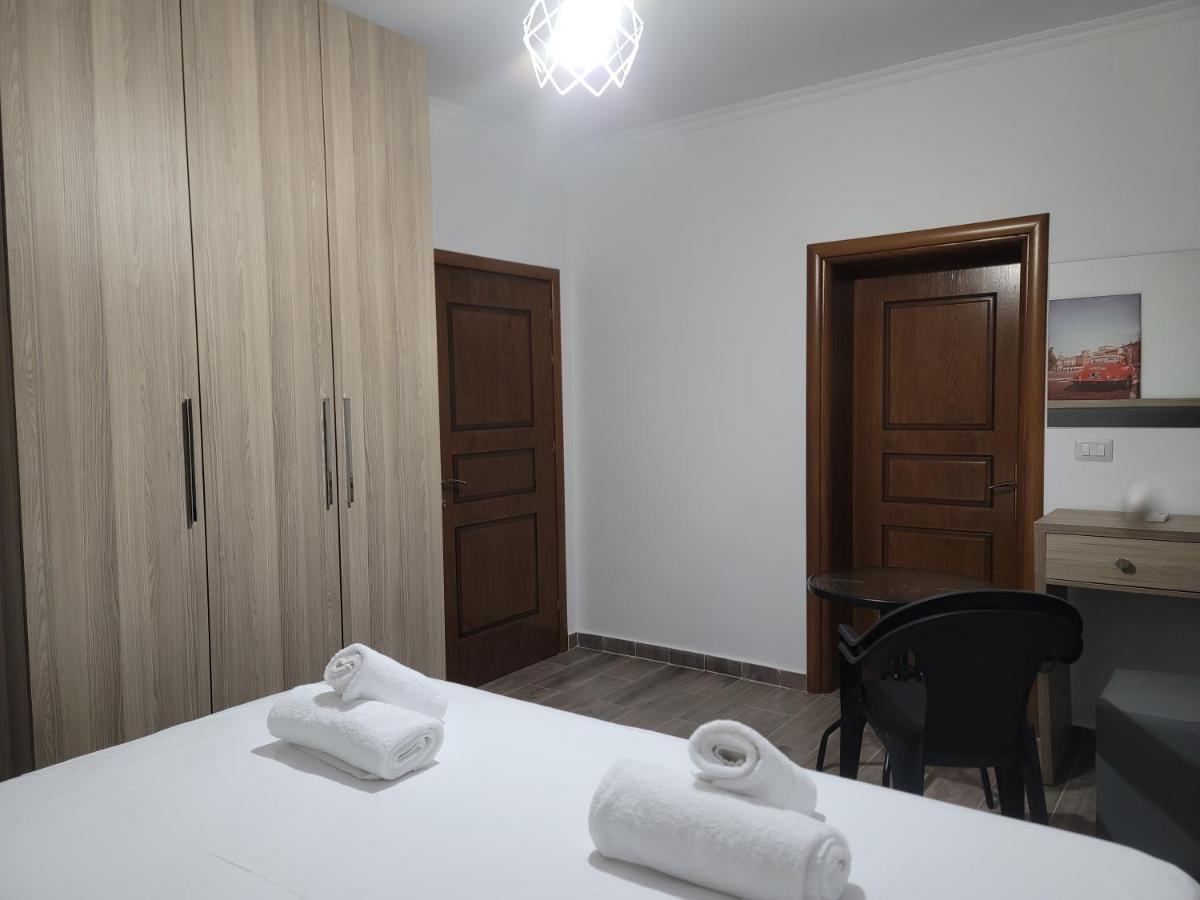 G&K Garden Hotel Berat Kültér fotó