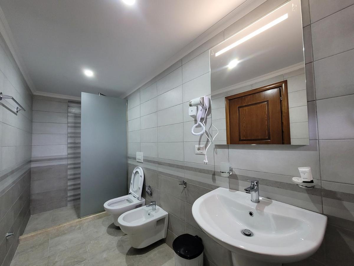 G&K Garden Hotel Berat Kültér fotó