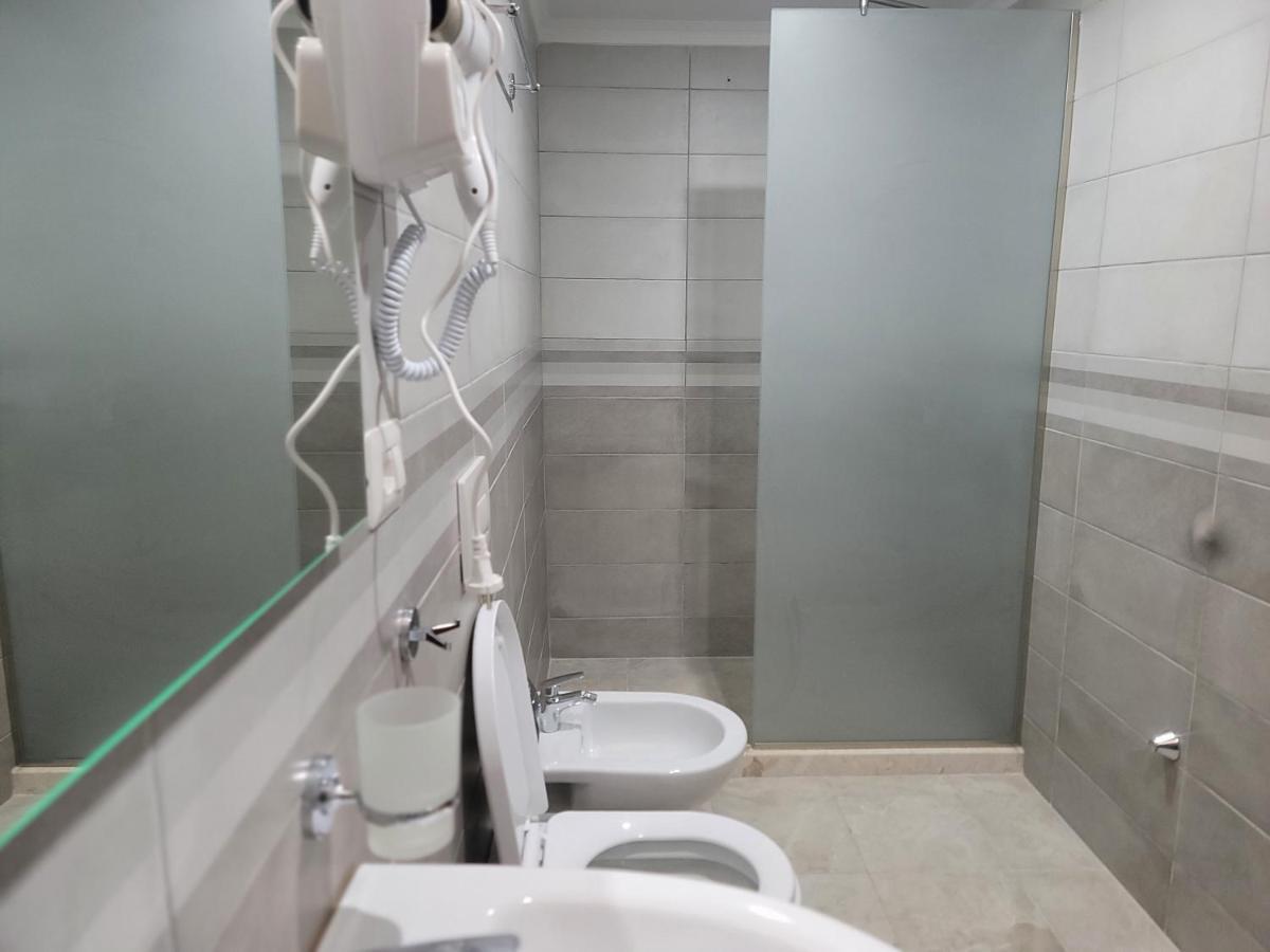 G&K Garden Hotel Berat Kültér fotó