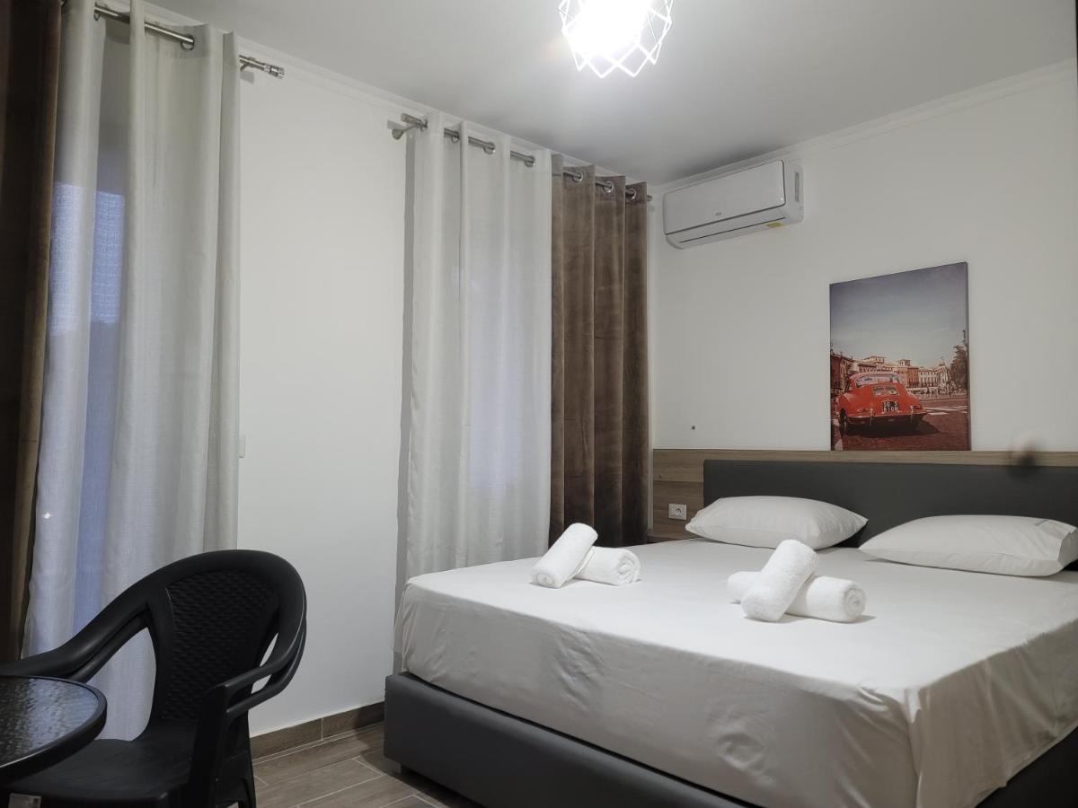 G&K Garden Hotel Berat Kültér fotó