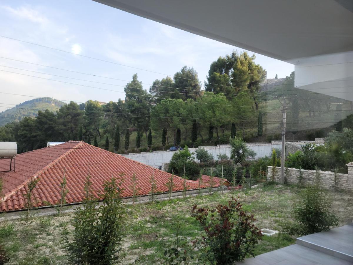G&K Garden Hotel Berat Kültér fotó
